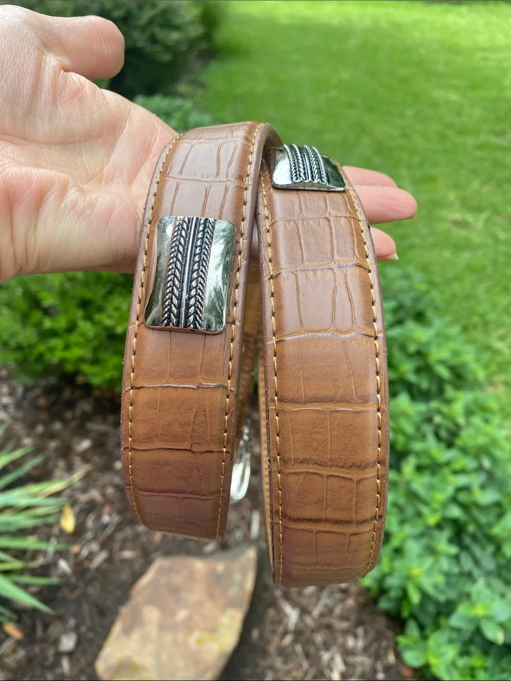 Crocodile Embossed Leather Belt with 3 piece Buckle, Keeper & Tip with 3 Conchos